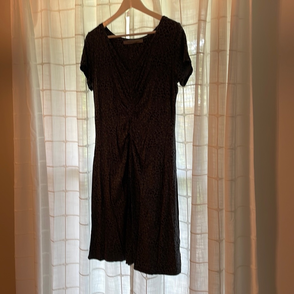 Athleta women’s knee length Large lightweight dress
